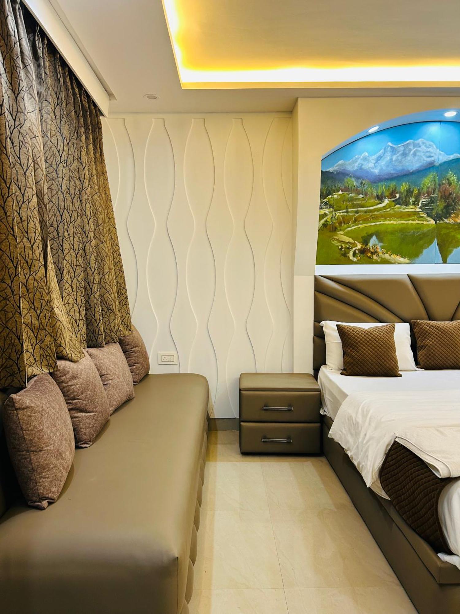 Bob Adventures Hotel Дехрадун Екстериор снимка
