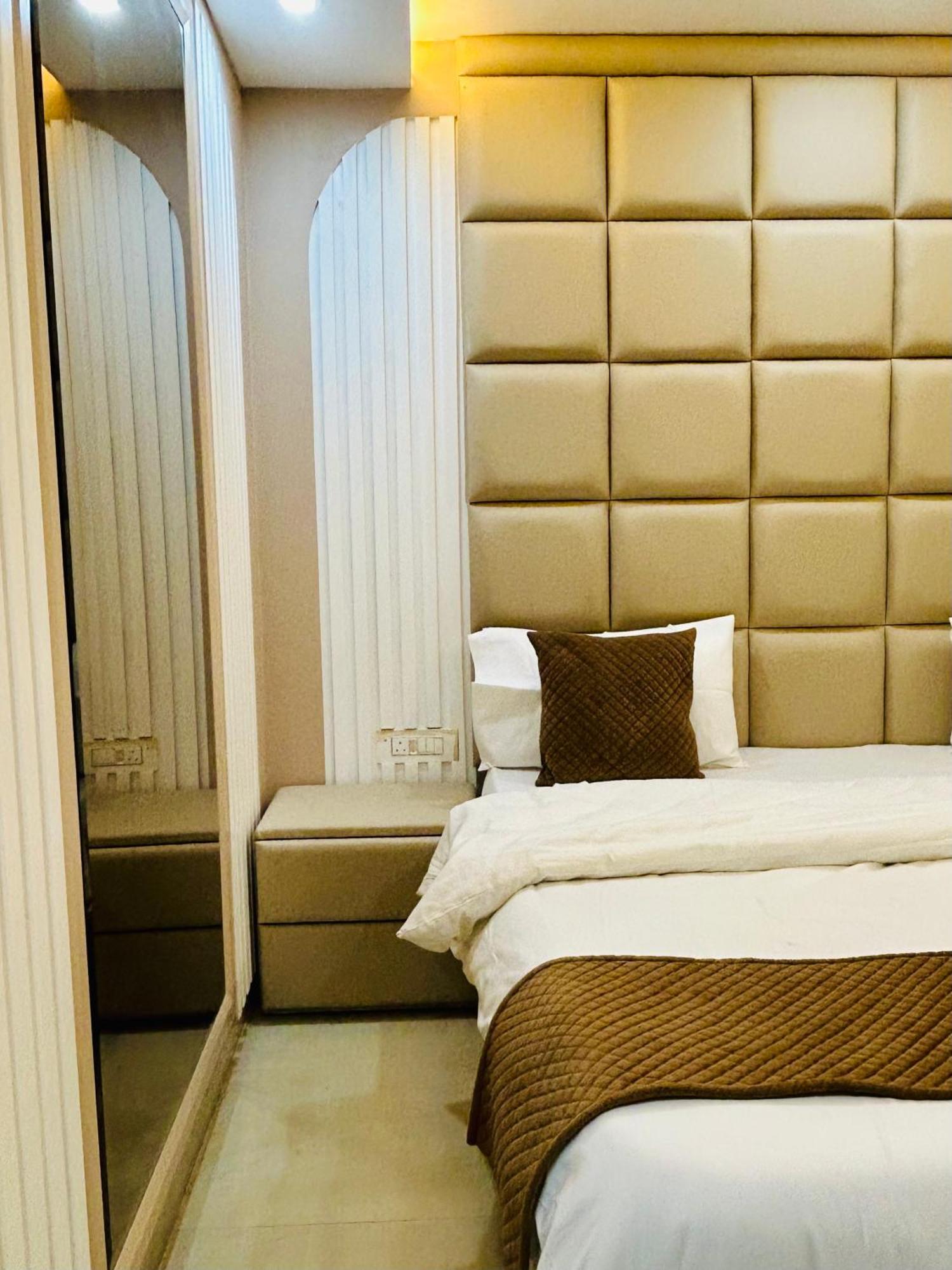 Bob Adventures Hotel Дехрадун Екстериор снимка